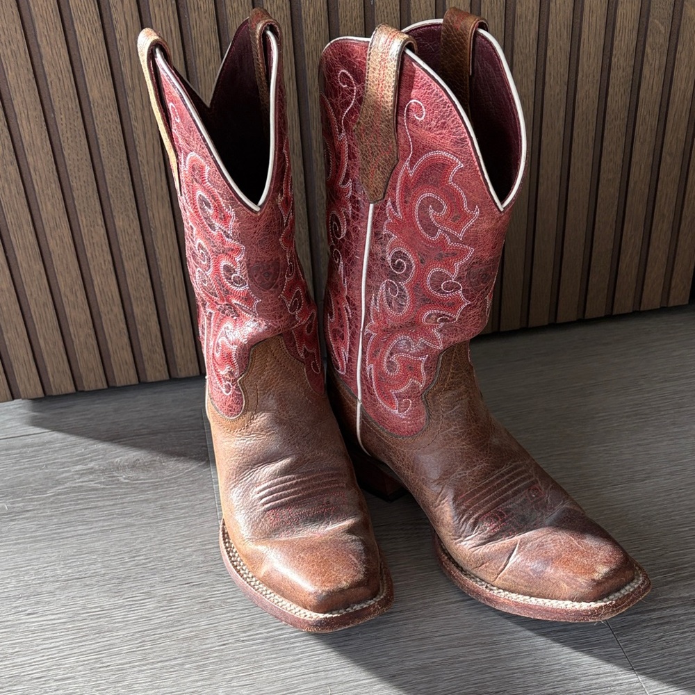 Ariat Brown Leather Cowboy Boots with Red Embroidered Shaft